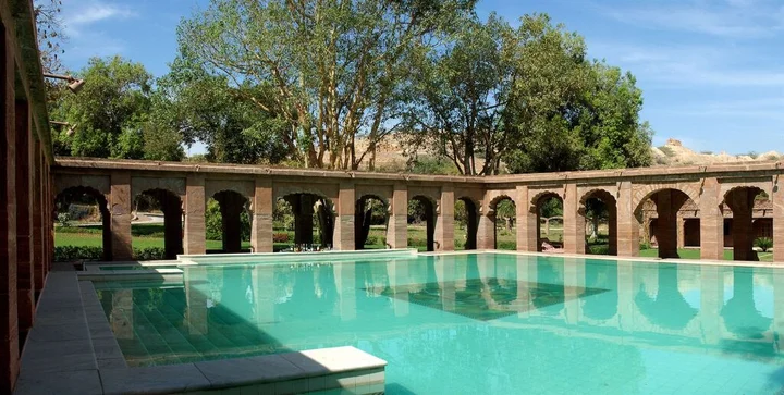 Джодхпур: WelcomHeritage Bal Samand Lake Palace