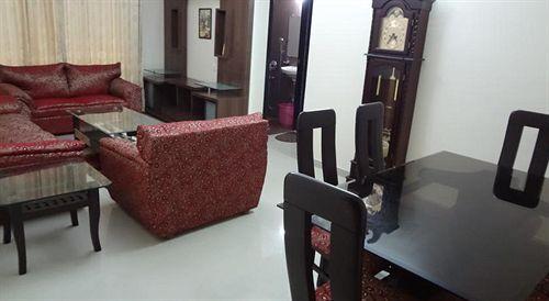 Мумбаи: Whitefield Serviced Apartments
