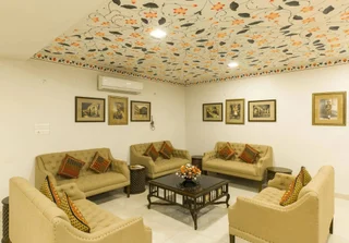 Кукас: Umaid Residency - A Regal Heritage Home