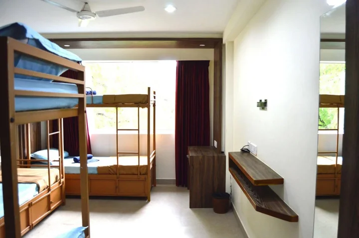 Тируванантапурам: Vedanta Wake Up - Trivandrum