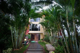 Колва: Regenta Beach House Resort, Goa