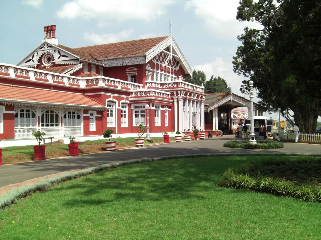 Ути: WelcomHeritage Fernhills Royal Palace