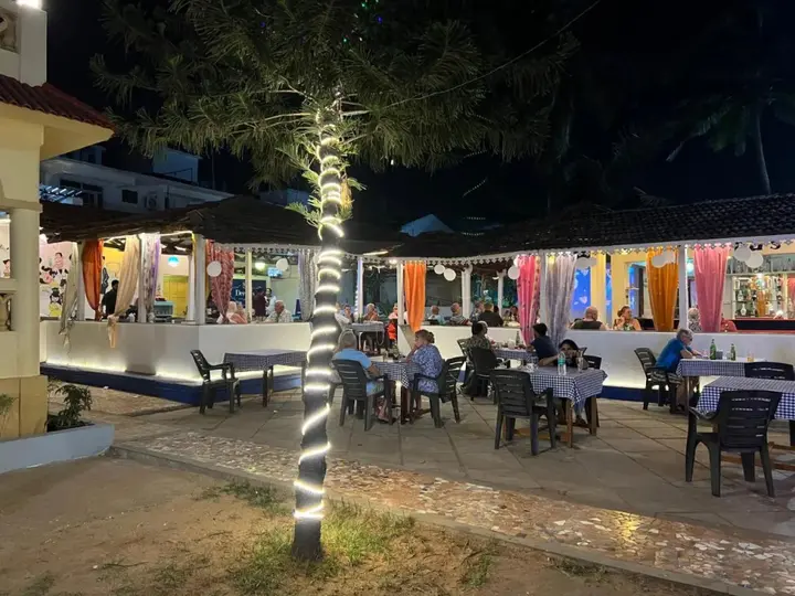 Калангут: Sifrazhed's Beach Retreat