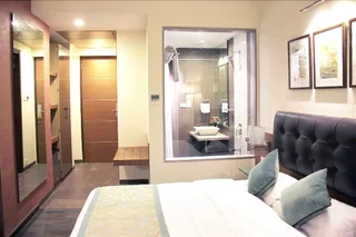 Ахмедабад: Riverview Hotel