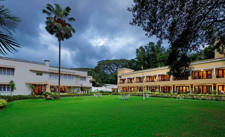 Пуна: Hotel Sunderban