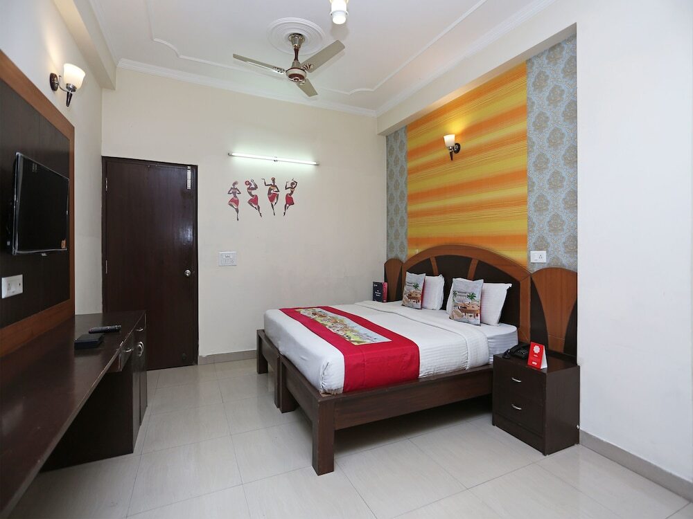 Нойда: OYO Rooms ESIC Panchdeep Colony
