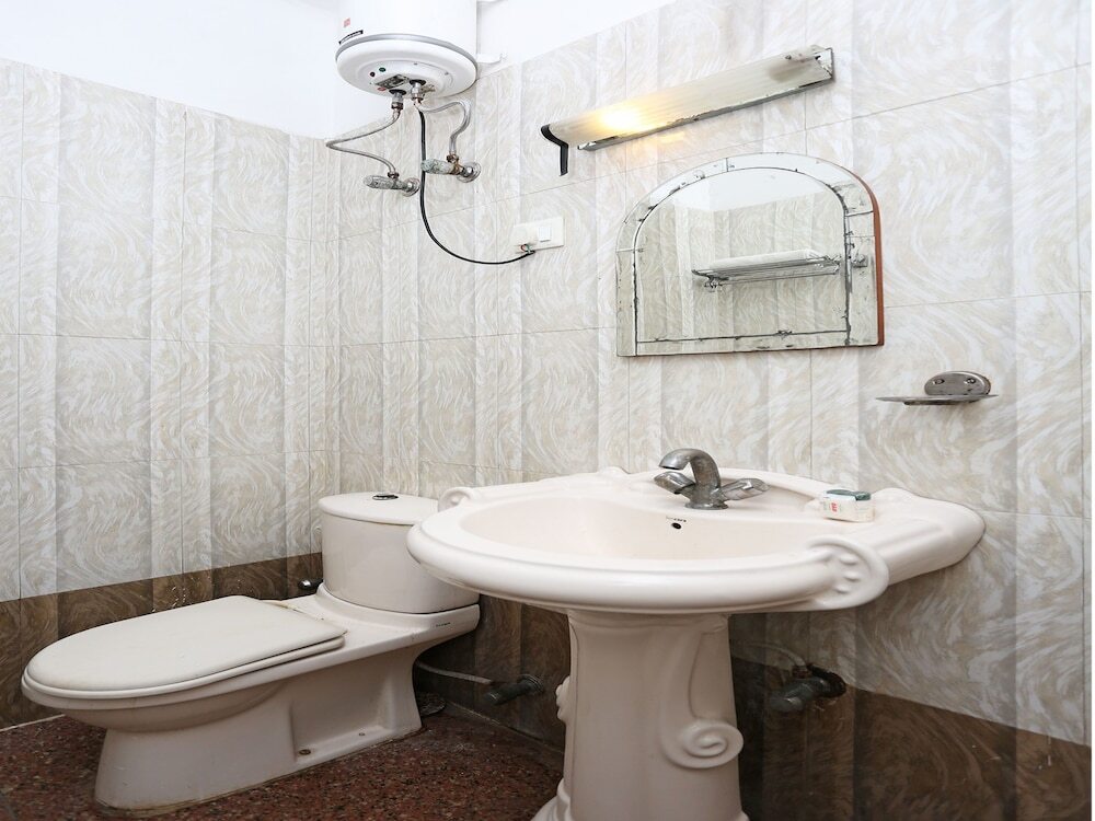 Нойда: OYO Rooms ESIC Panchdeep Colony