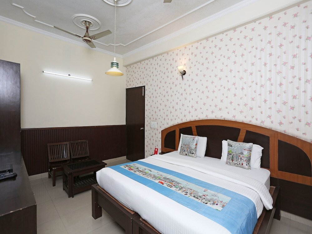 Нойда: OYO Rooms ESIC Panchdeep Colony