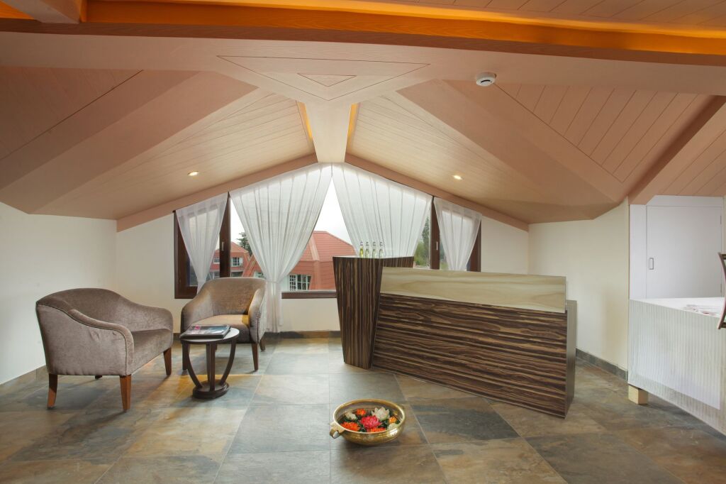 Куфри: Marigold Sarovar Portico Shimla