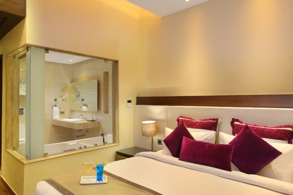 Куфри: Marigold Sarovar Portico Shimla