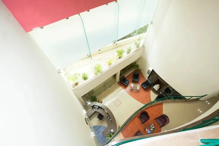 Бангалор: PearlSuites