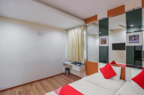 Хидерабад: OYO Rooms Kondapur-Gachibowli Road