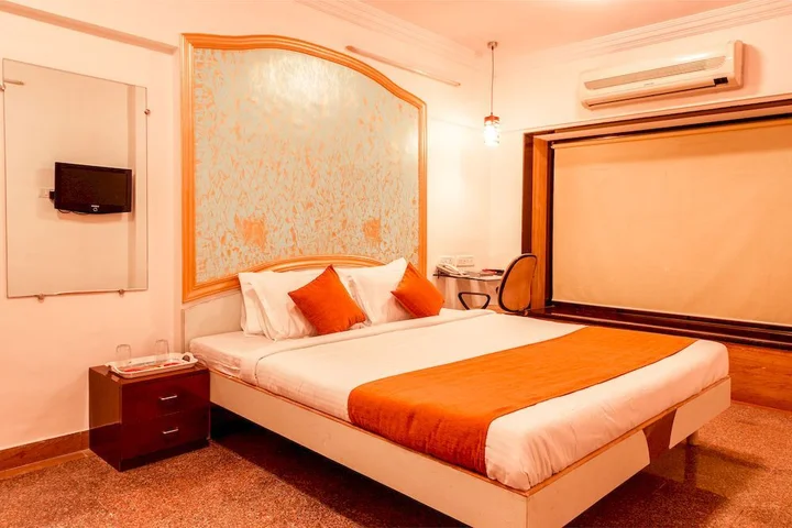 Мумбаи: Hotel New Lake Palace