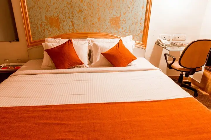 Мумбаи: Hotel New Lake Palace