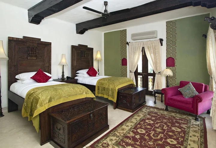 Луни: Mihir Garh
