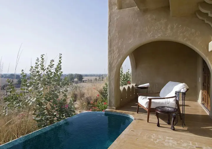 Луни: Mihir Garh