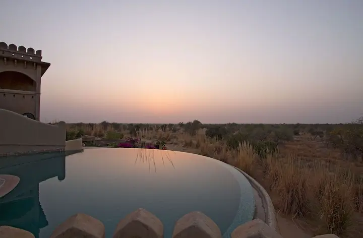 Луни: Mihir Garh