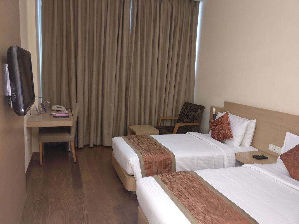 Газиабад: Clarks Inn Suites Delhi/NCR