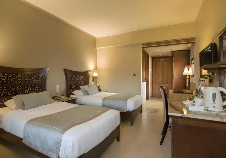 Мумбаи: Sai Palace Hotel