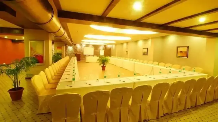 Мумбаи: Sai Palace Hotel