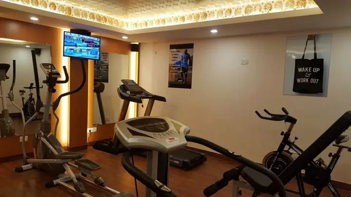 Праяградж: Grand Continental Hotel