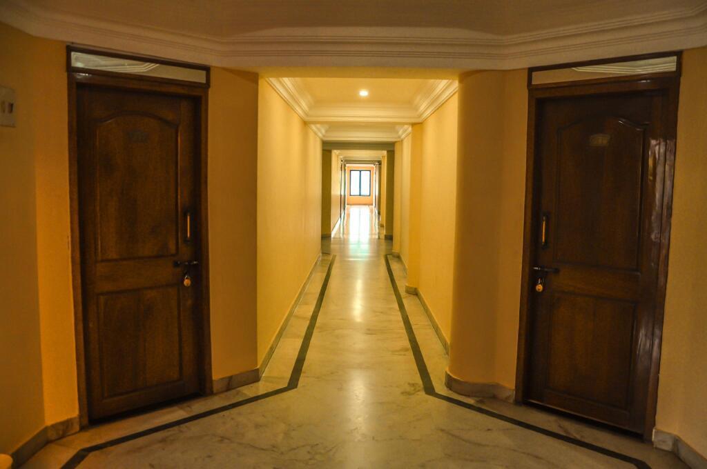 Кушалнагар: Hotel Kannika International
