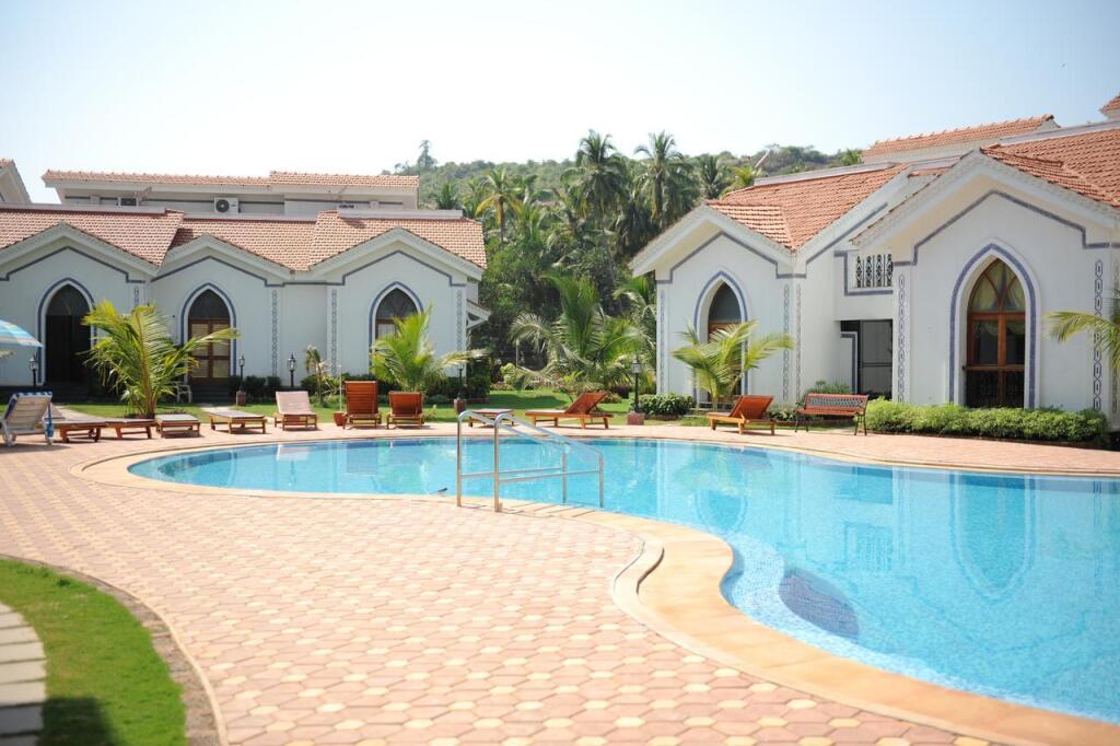 Арпора: Riviera Hermitage