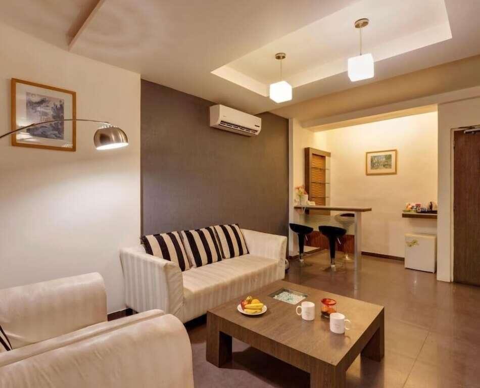 Колхапур: Hotel Raysons Regency
