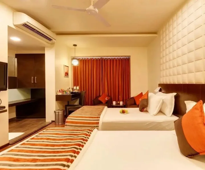 Колхапур: Hotel Raysons Regency