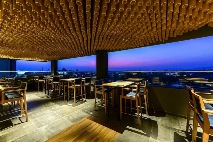 Колхапур: Hotel Raysons Regency