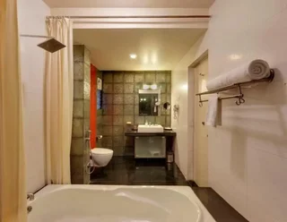 Колхапур: Hotel Raysons Regency