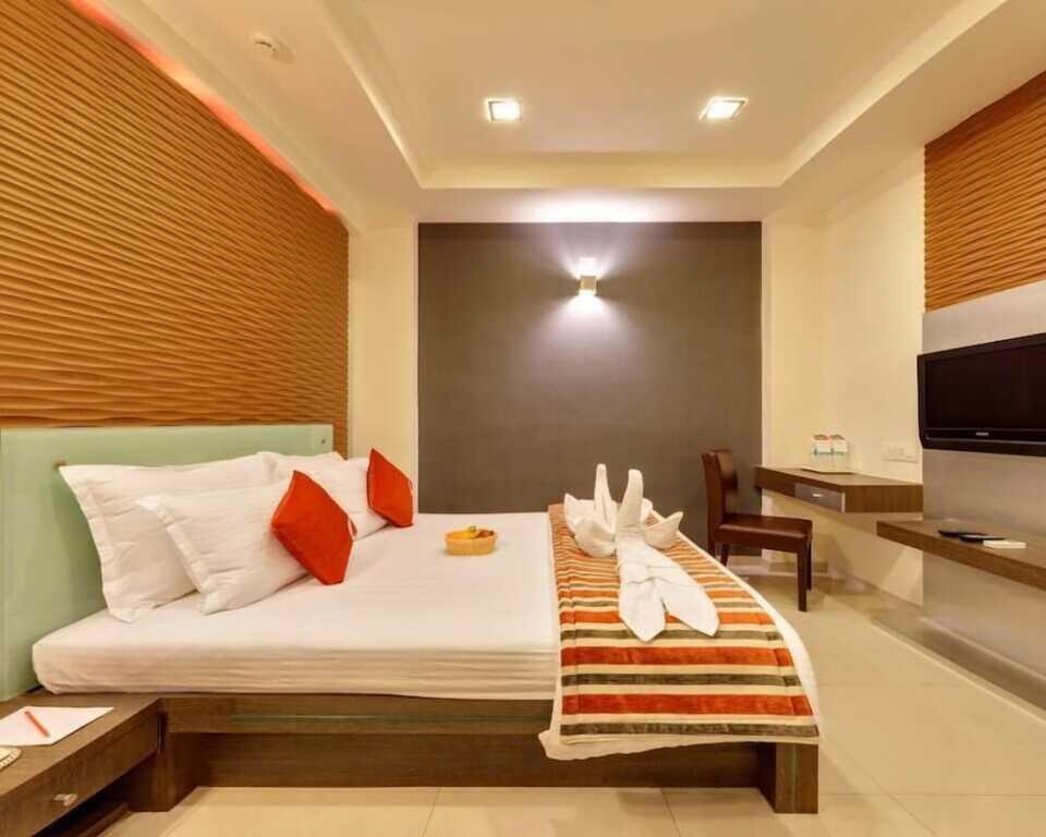 Колхапур: Hotel Raysons Regency