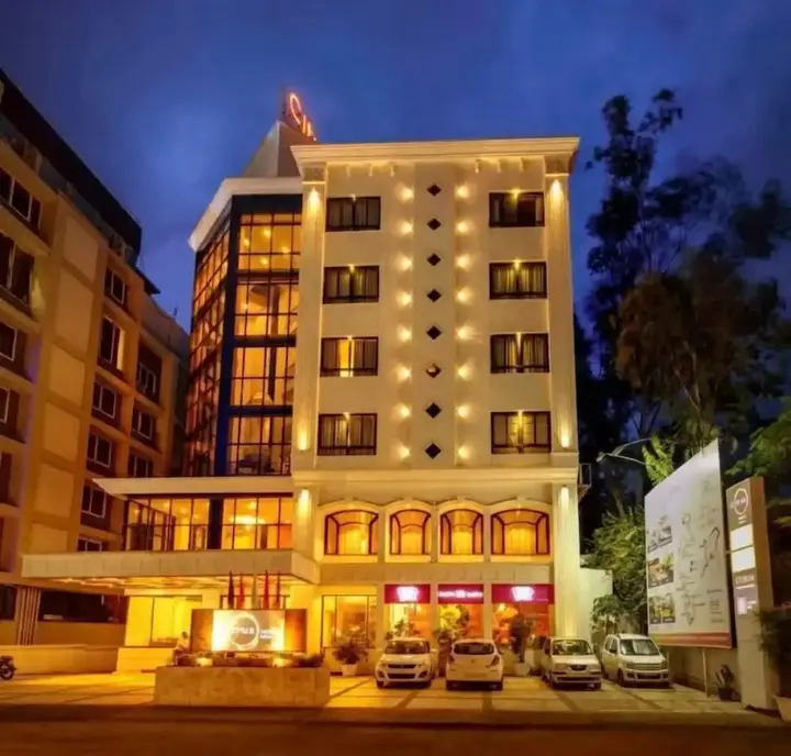 Колхапур: Hotel Raysons Regency