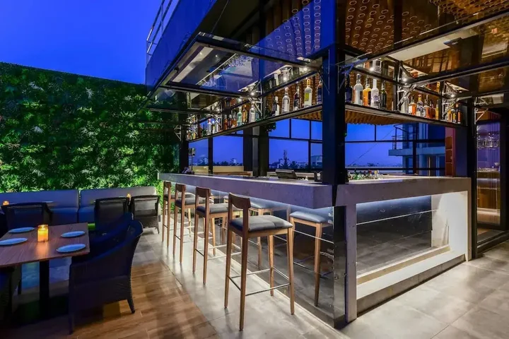 Колхапур: Hotel Raysons Regency
