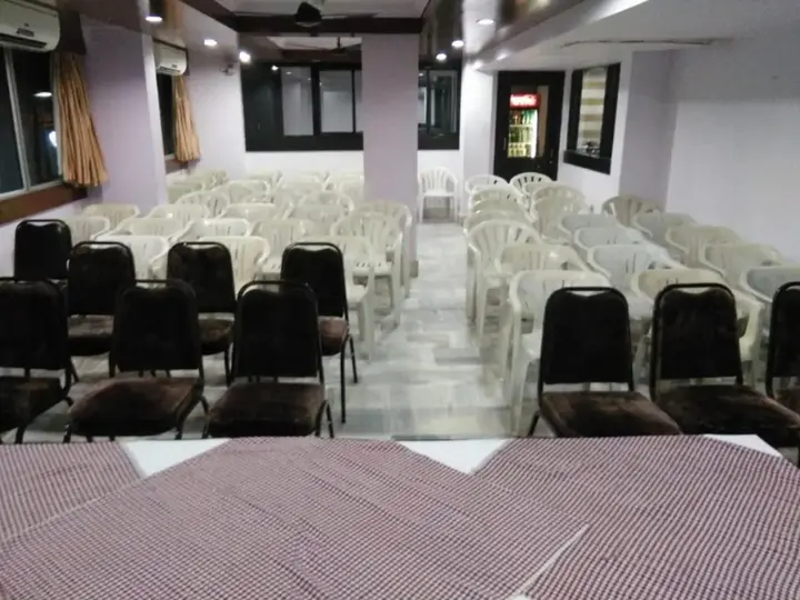 Бхопал: Hotel Sonali Regency