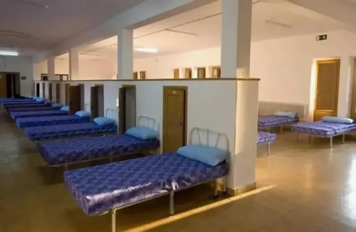 Праяградж: Hotel UR