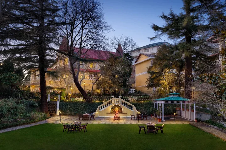 Массури: WelcomHeritage Kasmanda Palace