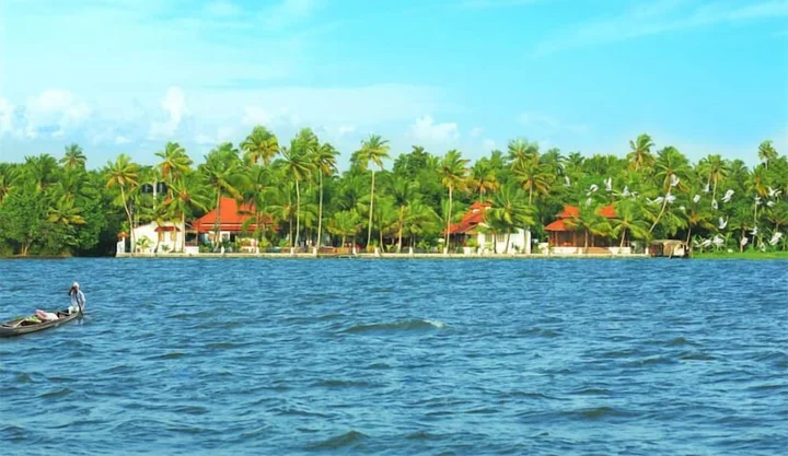 Кумараком: Coco Bay Resort