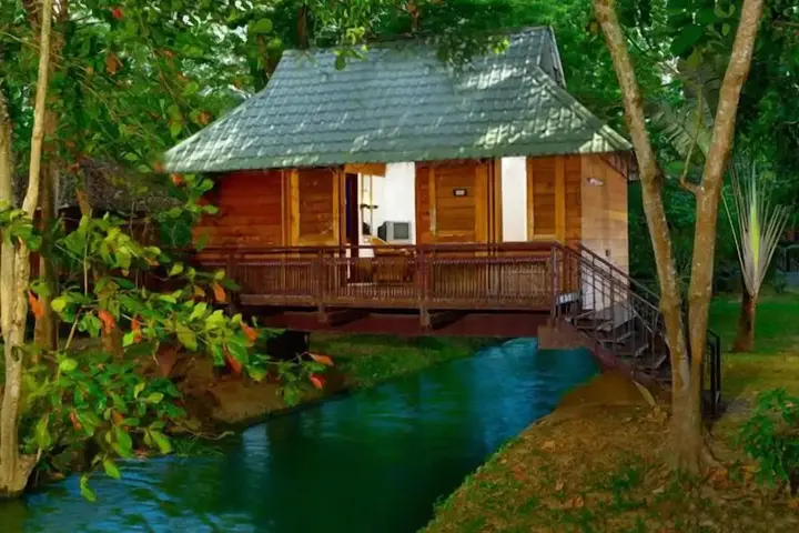 Кумараком: KTDC Water Scapes
