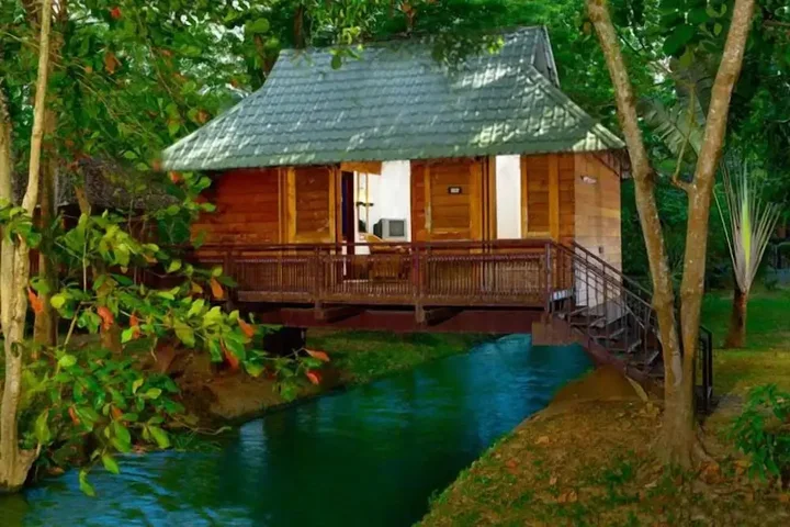 Кумараком: KTDC Water Scapes