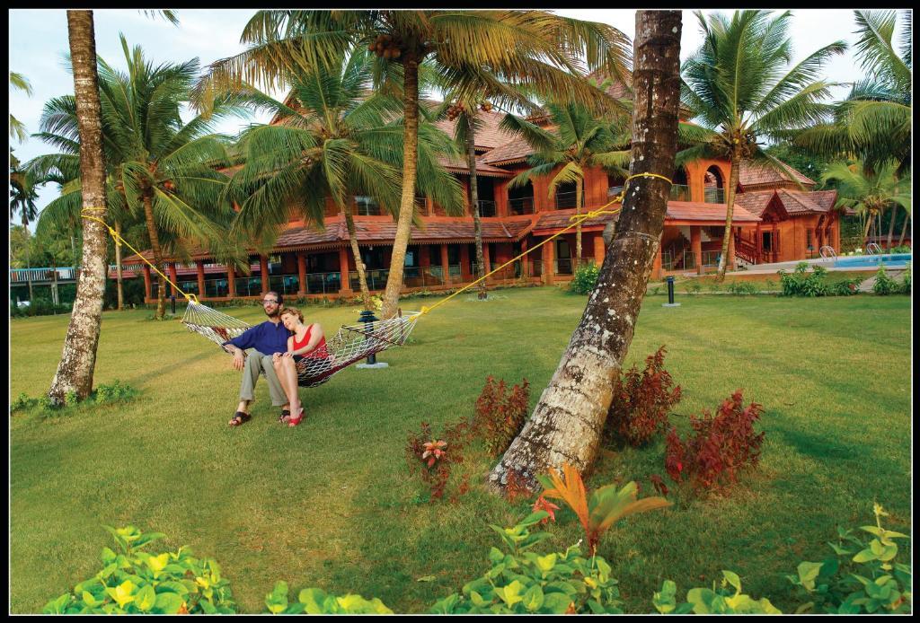 Кумараком: Lakesong Resort