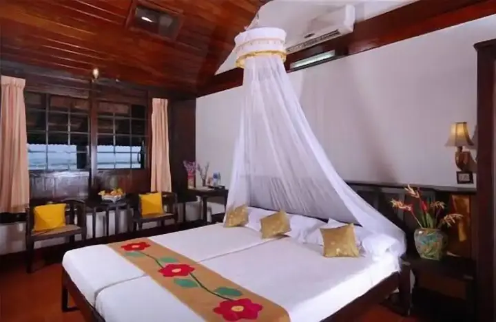 Аллеппи: Kayaloram Heritage Lake Resort
