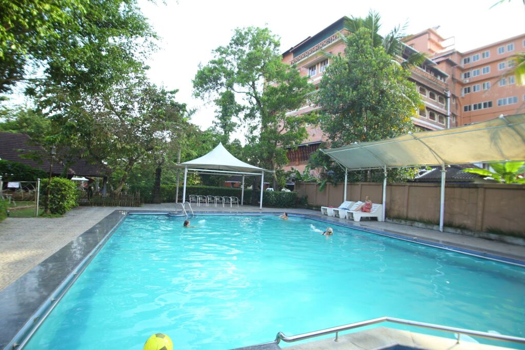 Аллеппи: Pagoda Resorts
