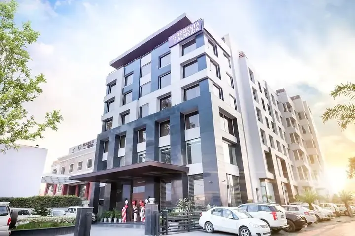 Чандигарх: Hotel Almeida