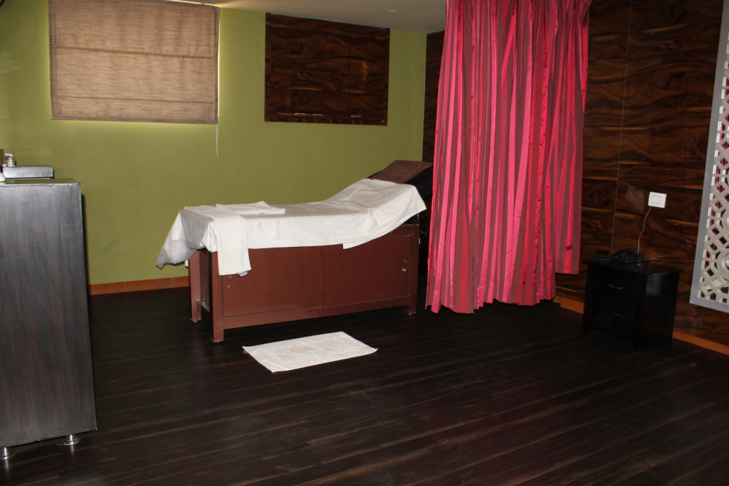 Бангалор: Hotel Raj Vista Suites & Convention