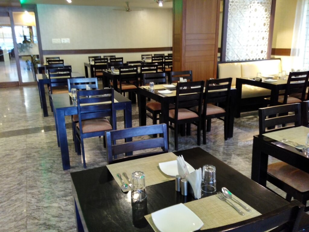 Бангалор: Hotel Raj Vista Suites & Convention