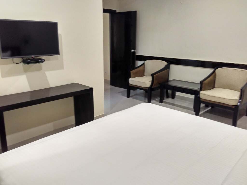 Бангалор: Hotel Raj Vista Suites & Convention