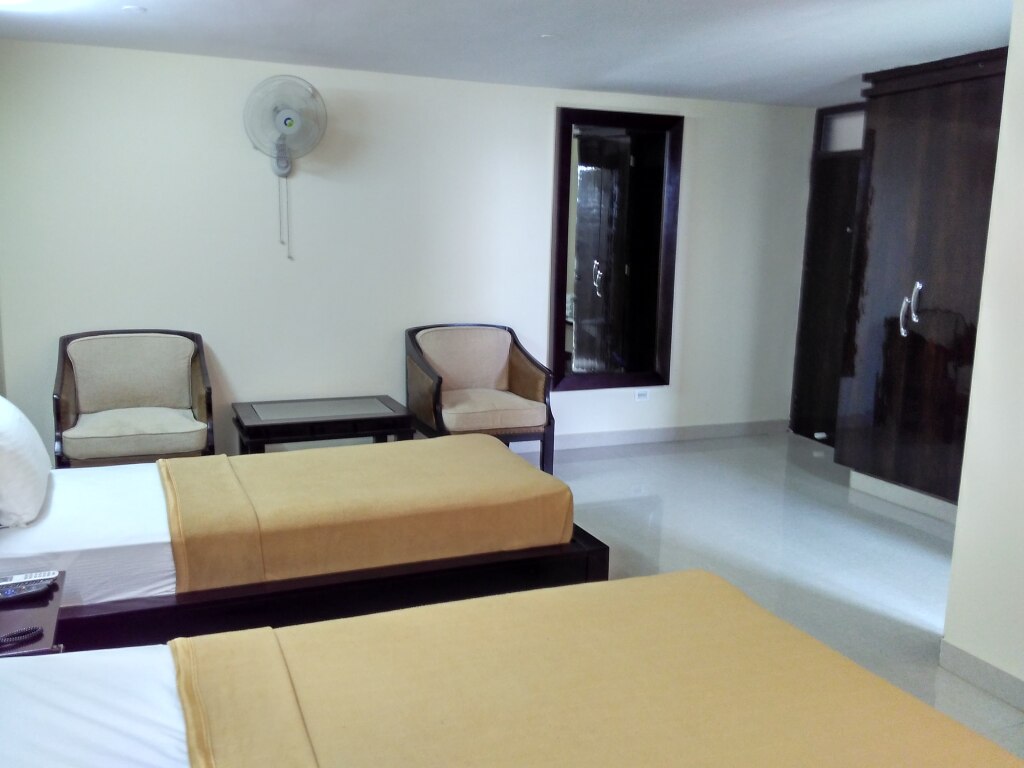 Бангалор: Hotel Raj Vista Suites & Convention