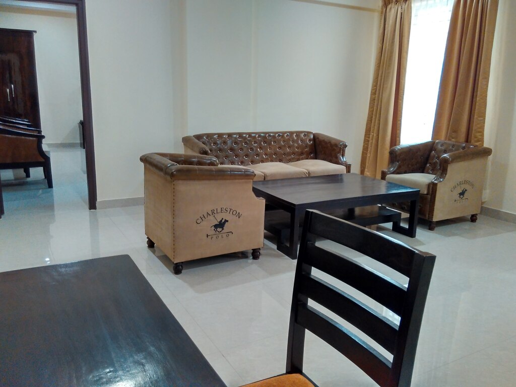 Бангалор: Hotel Raj Vista Suites & Convention