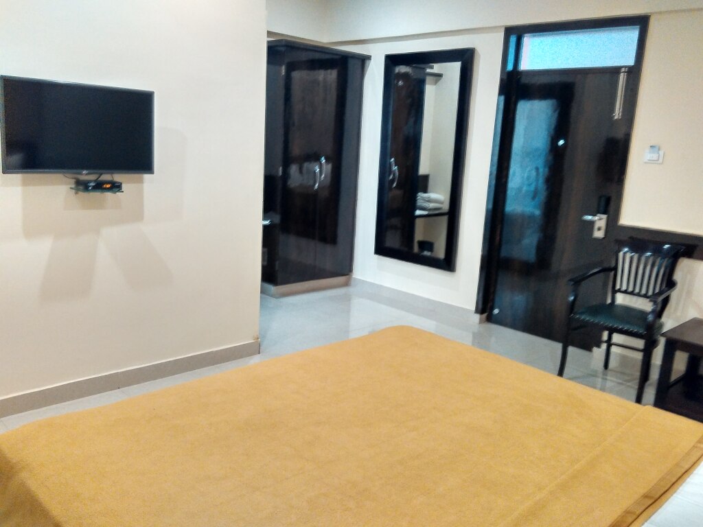 Бангалор: Hotel Raj Vista Suites & Convention
